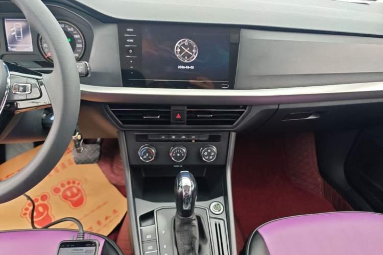 Used Volkswagen Lavida 2022 1.5L Automatic Fashion Edition Audio And AC Panel