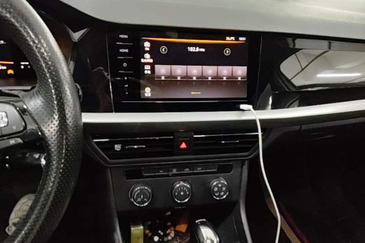 Used Volkswagen Lavida 2022 280TSI DSG Comfort Edition Audio And AC Panel