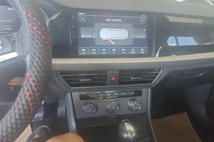 Used Volkswagen Lavida 2022 280TSI DSG Comfort Edition Audio And AC Panel