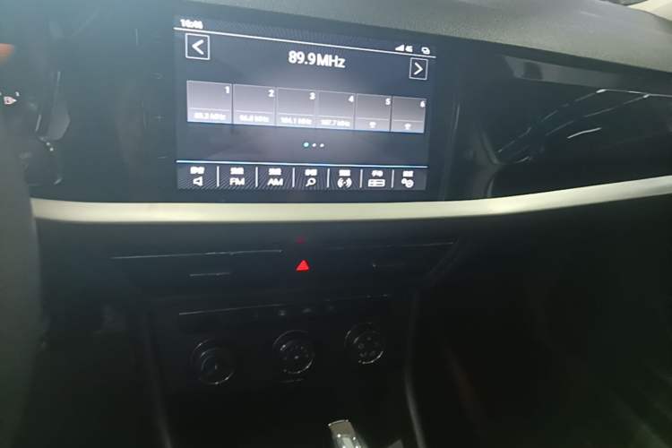 Used Volkswagen Lavida 2022 280TSI DSG Comfort Edition Audio And AC Panel