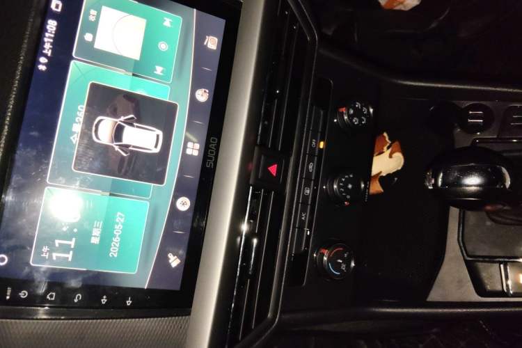Used Volkswagen Lavida 2022 1.5L Automatic Fashion Edition Audio And AC Panel