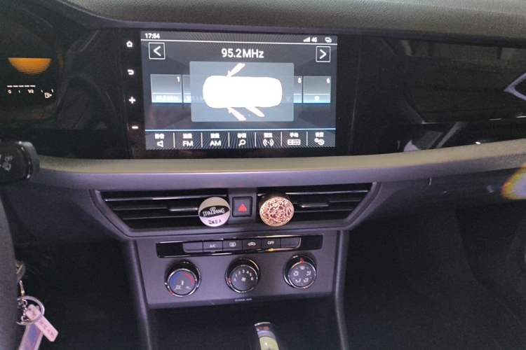 Used Volkswagen Lavida 2022 1.5L Automatic Comfort Edition Audio And AC Panel