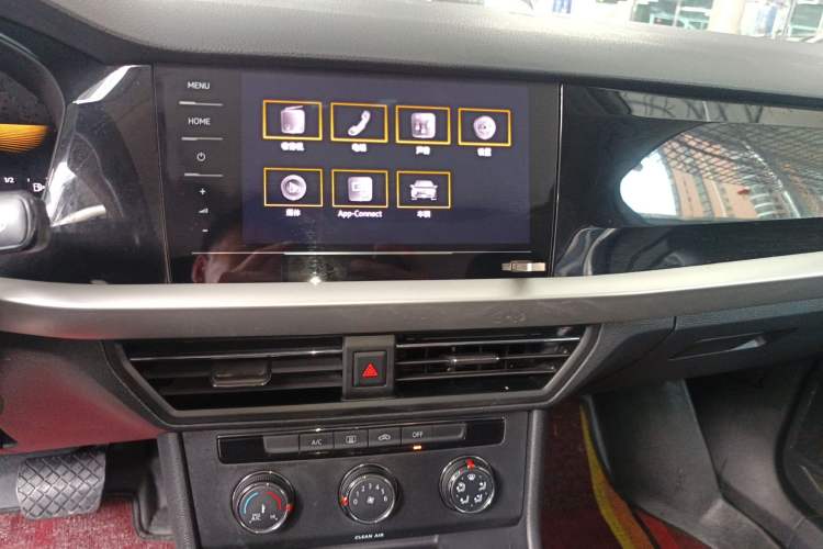 Used Volkswagen Lavida 2022 280TSI DSG Comfort Edition Audio And AC Panel