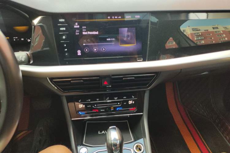 Used Volkswagen Lavida 2022 280TSI DSG Luxury Edition Audio And AC Panel