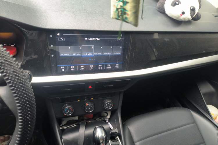 Used Volkswagen Lavida 2022 1.5L Automatic Comfort Edition Audio And AC Panel