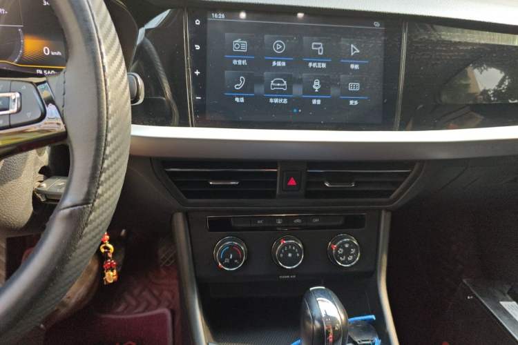 Used Volkswagen Lavida 2022 280TSI DSG Comfort Edition Audio And AC Panel