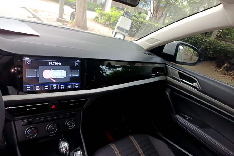 Used Volkswagen Lavida 2022 280TSI DSG Comfort Edition Audio And AC Panel