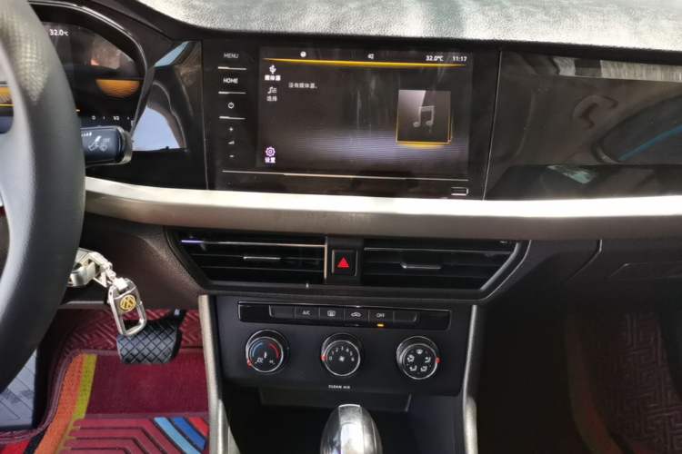 Used Volkswagen Lavida 2022 280TSI DSG Comfort Edition Audio And AC Panel