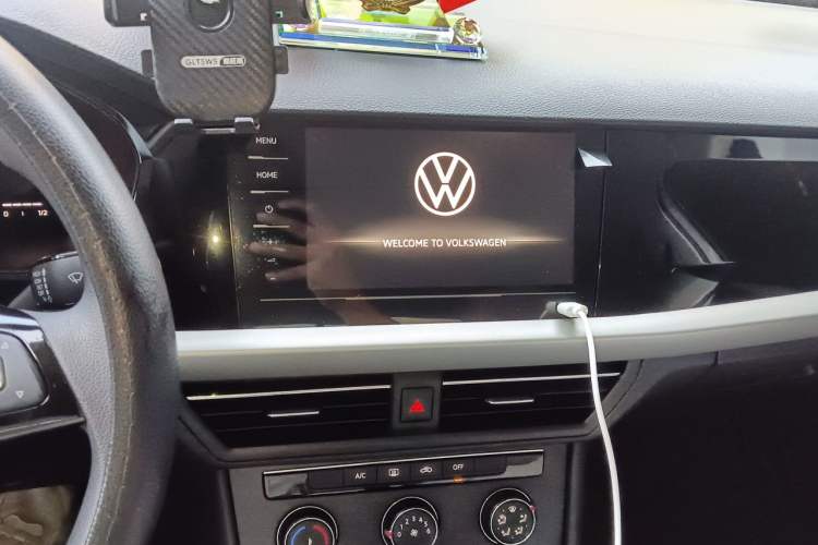 Used Volkswagen Lavida 2022 1.5L Automatic Vision Edition Audio And AC Panel