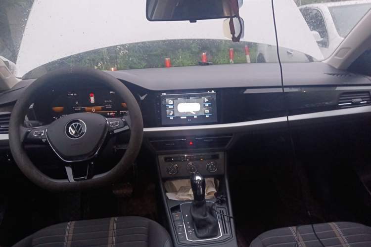Used Volkswagen Lavida 2022 280TSI DSG Comfort Edition Center Console