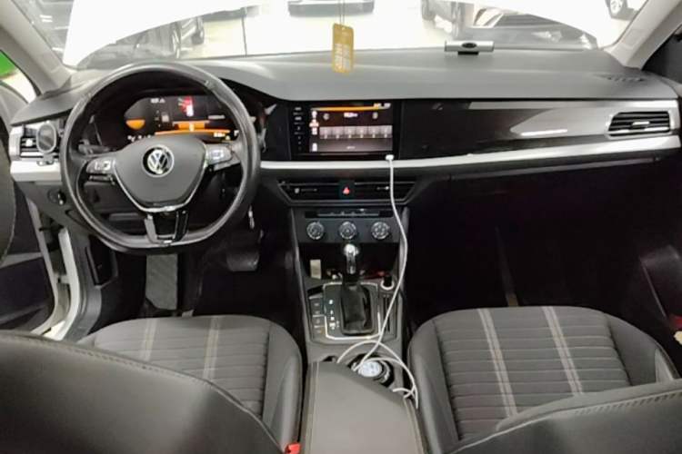 Used Volkswagen Lavida 2022 280TSI DSG Comfort Edition Center Console