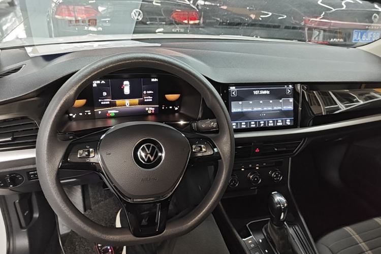 Used Volkswagen Lavida 2022 280TSI DSG Comfort Edition Center Console