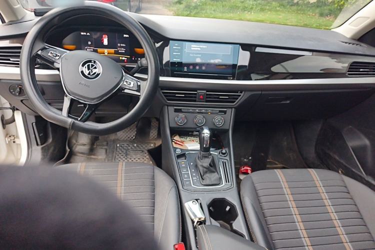Used Volkswagen Lavida 2022 280TSI DSG Comfort Edition Center Console
