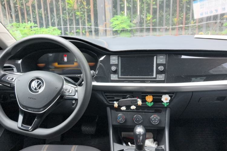 Used Volkswagen Lavida 2022 280TSI DSG Comfort Edition Center Console