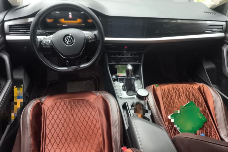 Used Volkswagen Lavida 2022 280TSI DSG Luxury Edition Center Console