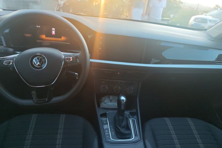 Used Volkswagen Lavida 2022 280TSI DSG Comfort Edition Center Console