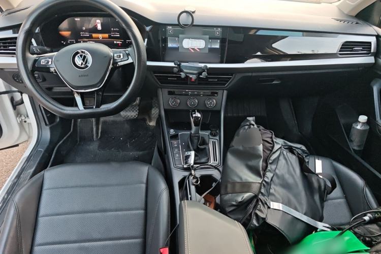 Used Volkswagen Lavida 2022 1.5L Automatic Comfort Edition Center Console