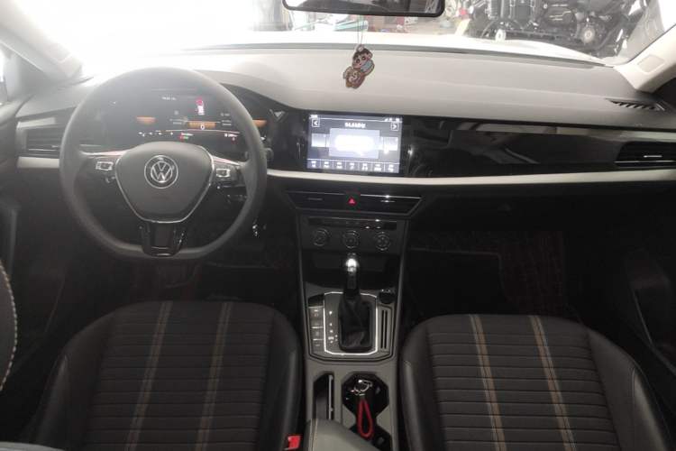 Used Volkswagen Lavida 2022 280TSI DSG Comfort Edition Center Console