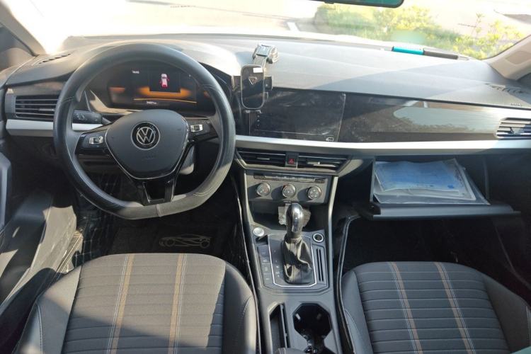 Used Volkswagen Lavida 2022 280TSI DSG Comfort Edition Center Console