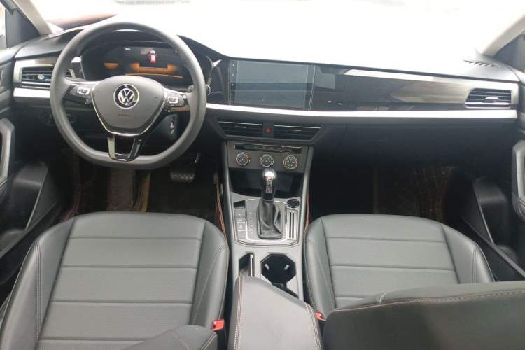 Used Volkswagen Lavida 2022 1.5L Automatic Comfort Edition Center Console