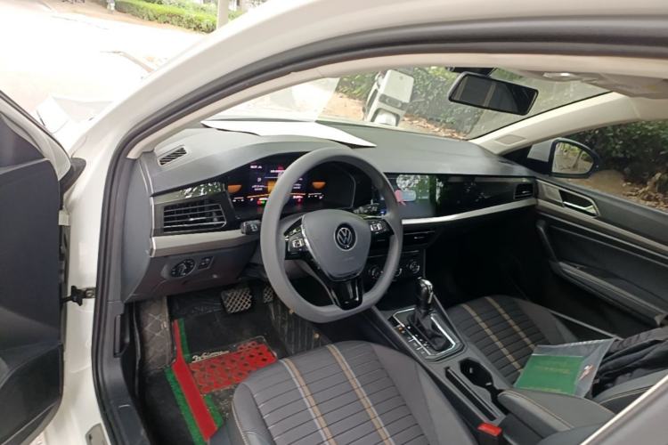Used Volkswagen Lavida 2022 280TSI DSG Comfort Edition Center Console