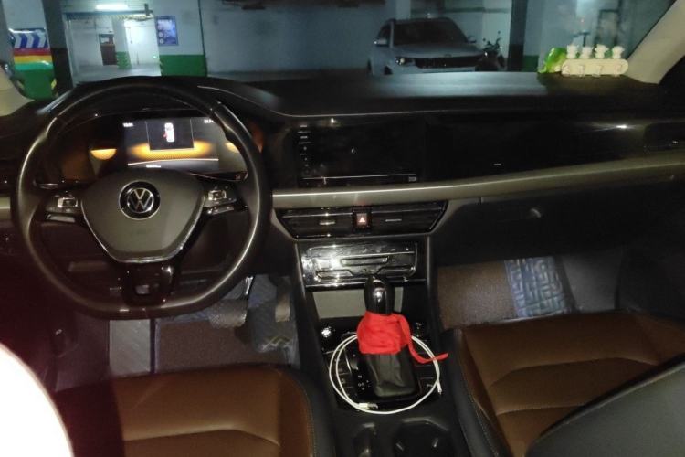 Used Volkswagen Lavida 2022 280TSI DSG Luxury Edition Center Console
