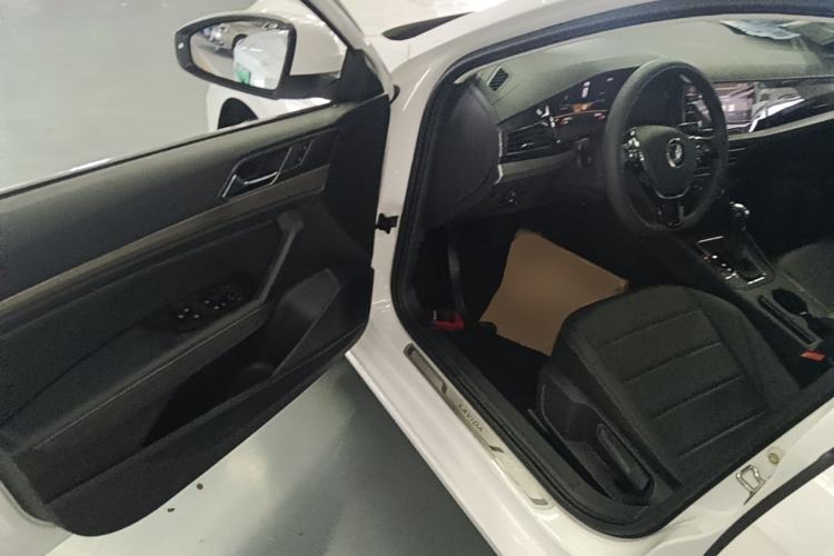 Used Volkswagen Lavida 2022 1.5L Automatic Comfort Edition Driver Seat