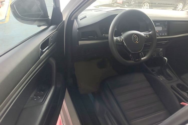 Used Volkswagen Lavida 2022 1.5L Automatic Fashion Edition Driver Seat