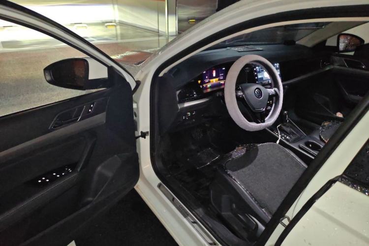 Used Volkswagen Lavida 2022 1.5L Automatic Comfort Edition Driver Seat