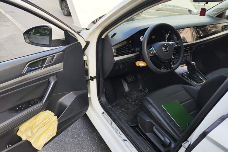 Used Volkswagen Lavida 2022 1.5L Automatic Comfort Edition Driver Seat
