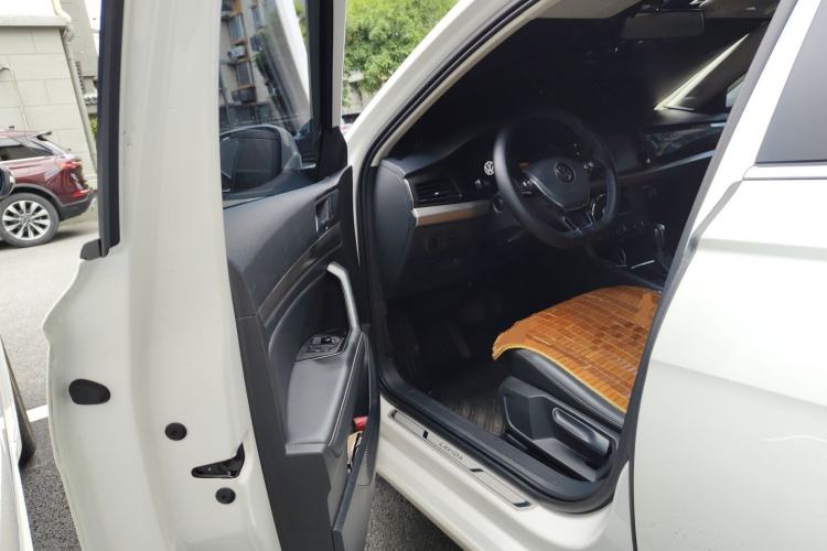 Used Volkswagen Lavida 2022 1.5L Automatic Vision Edition Driver Seat