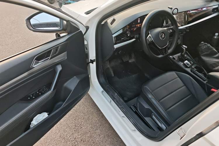 Used Volkswagen Lavida 2022 1.5L Automatic Comfort Edition Driver Seat