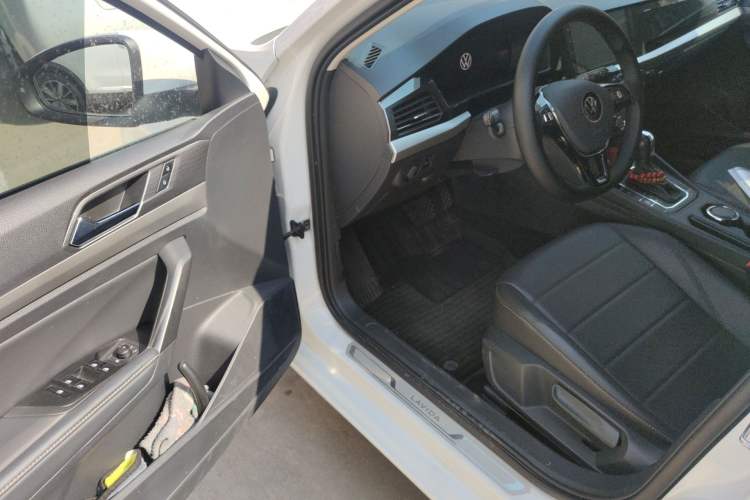 Used Volkswagen Lavida 2022 1.5L Automatic Comfort Edition Driver Seat