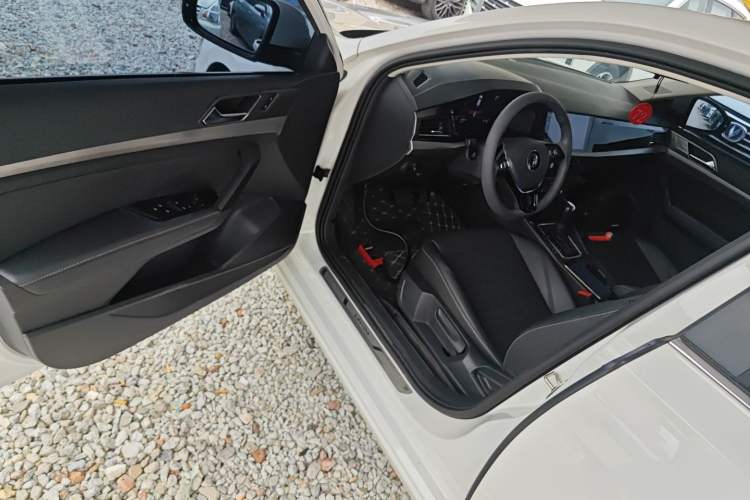 Used Volkswagen Lavida 2022 1.5L Automatic Comfort Edition Driver Seat