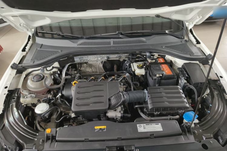 Used Volkswagen Lavida 2022 1.5L Automatic Comfort Edition Engine Bay
