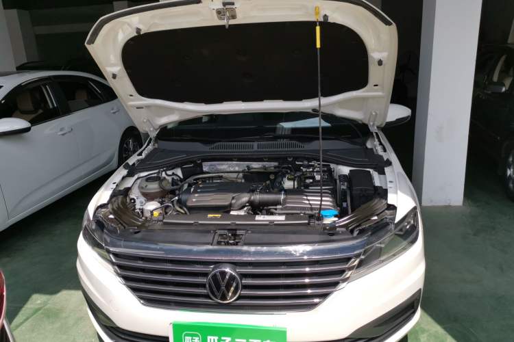 Used Volkswagen Lavida 2022 1.5L Automatic Fashion Edition Engine Bay