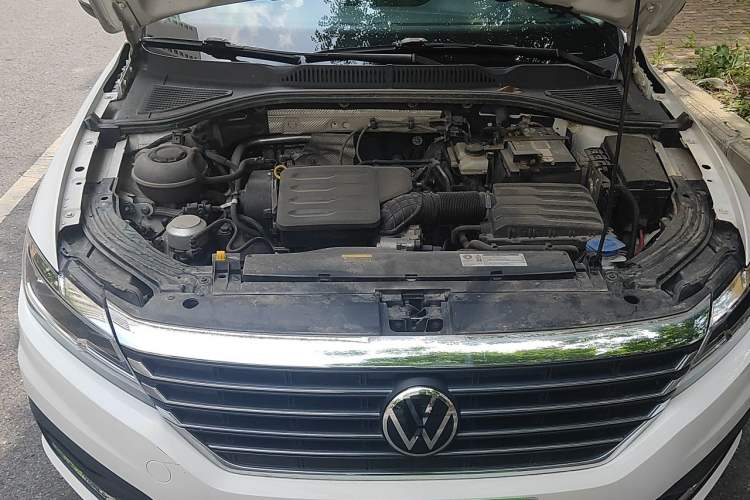 Used Volkswagen Lavida 2022 1.5L Automatic Comfort Edition Engine Bay