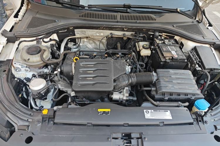 Used Volkswagen Lavida 2022 1.5L Automatic Comfort Edition Engine Bay