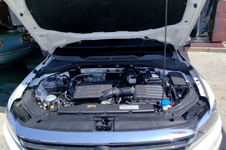 Used Volkswagen Lavida 2022 1.5L Automatic Comfort Edition Engine Bay
