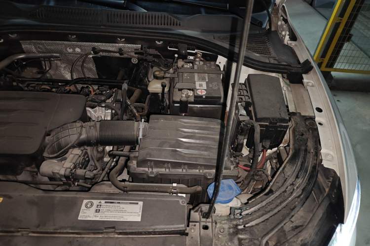 Used Volkswagen Lavida 2022 1.5L Automatic Comfort Edition Engine Bay Left