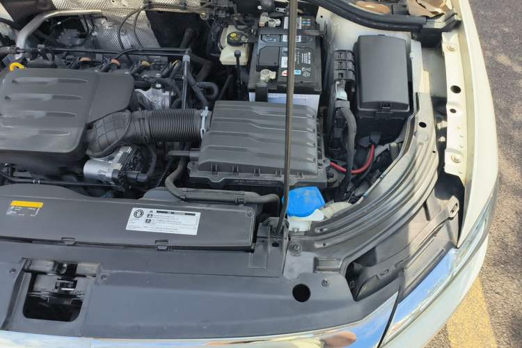 Used Volkswagen Lavida 2022 1.5L Automatic Comfort Edition Engine Bay Left