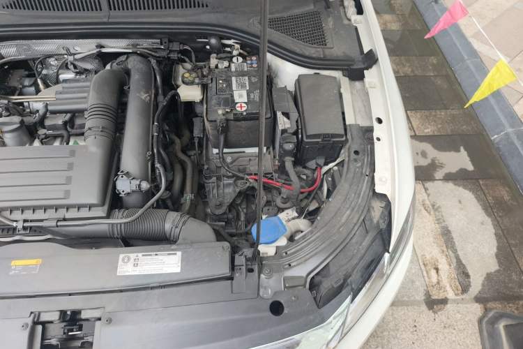 Used Volkswagen Lavida 2022 280TSI DSG Luxury Edition Engine Bay Left