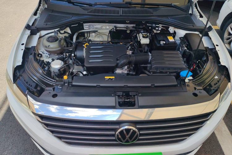 Used Volkswagen Lavida 2022 1.5L Automatic Fashion Edition Engine Bay