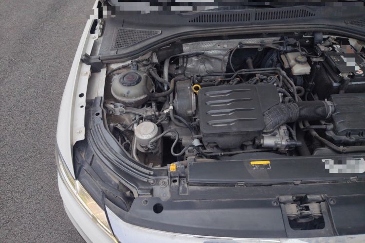 Used Volkswagen Lavida 2022 1.5L Automatic Comfort Edition Engine Bay Right