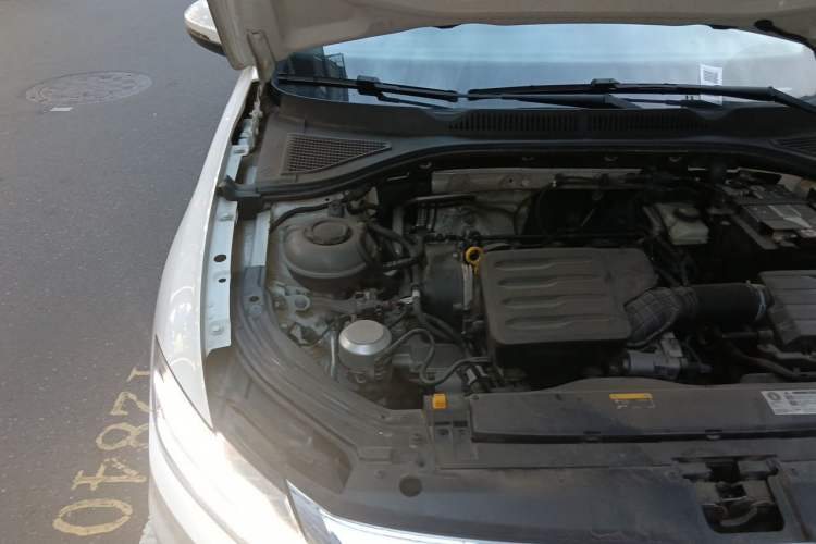 Used Volkswagen Lavida 2022 1.5L Automatic Vision Edition Engine Bay Right