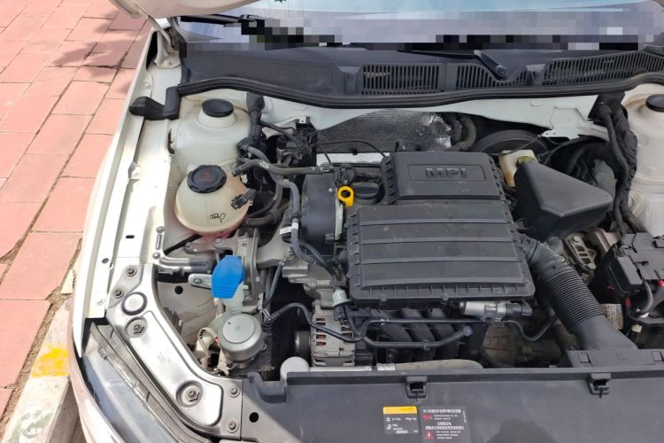 Used Volkswagen Lavida 2022 1.5L Automatic Fashion Edition Engine Bay Right