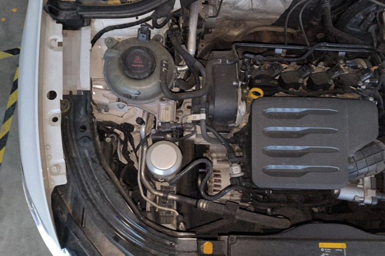 Used Volkswagen Lavida 2022 1.5L Automatic Comfort Edition Engine Bay Right