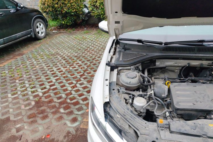 Used Volkswagen Lavida 2022 1.5L Automatic Fashion Edition Engine Bay Right