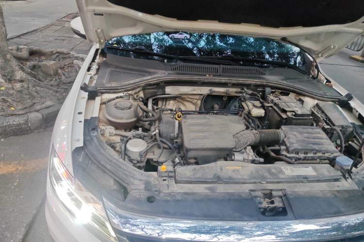 Used Volkswagen Lavida 2022 1.5L Automatic Comfort Edition Engine Bay Right