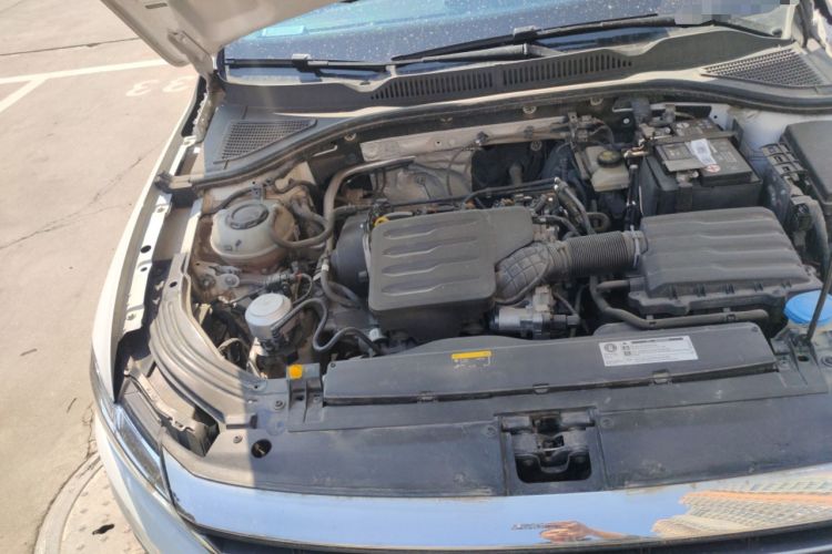 Used Volkswagen Lavida 2022 1.5L Automatic Comfort Edition Engine Bay Right